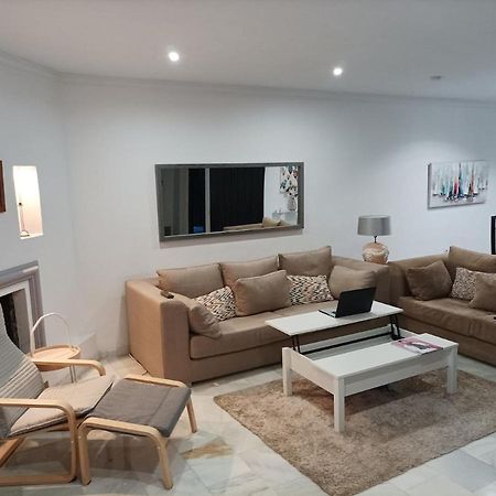 Large 2 Bed Apt Puerto Banus Marina Private Parking Apartman Marbella Kültér fotó